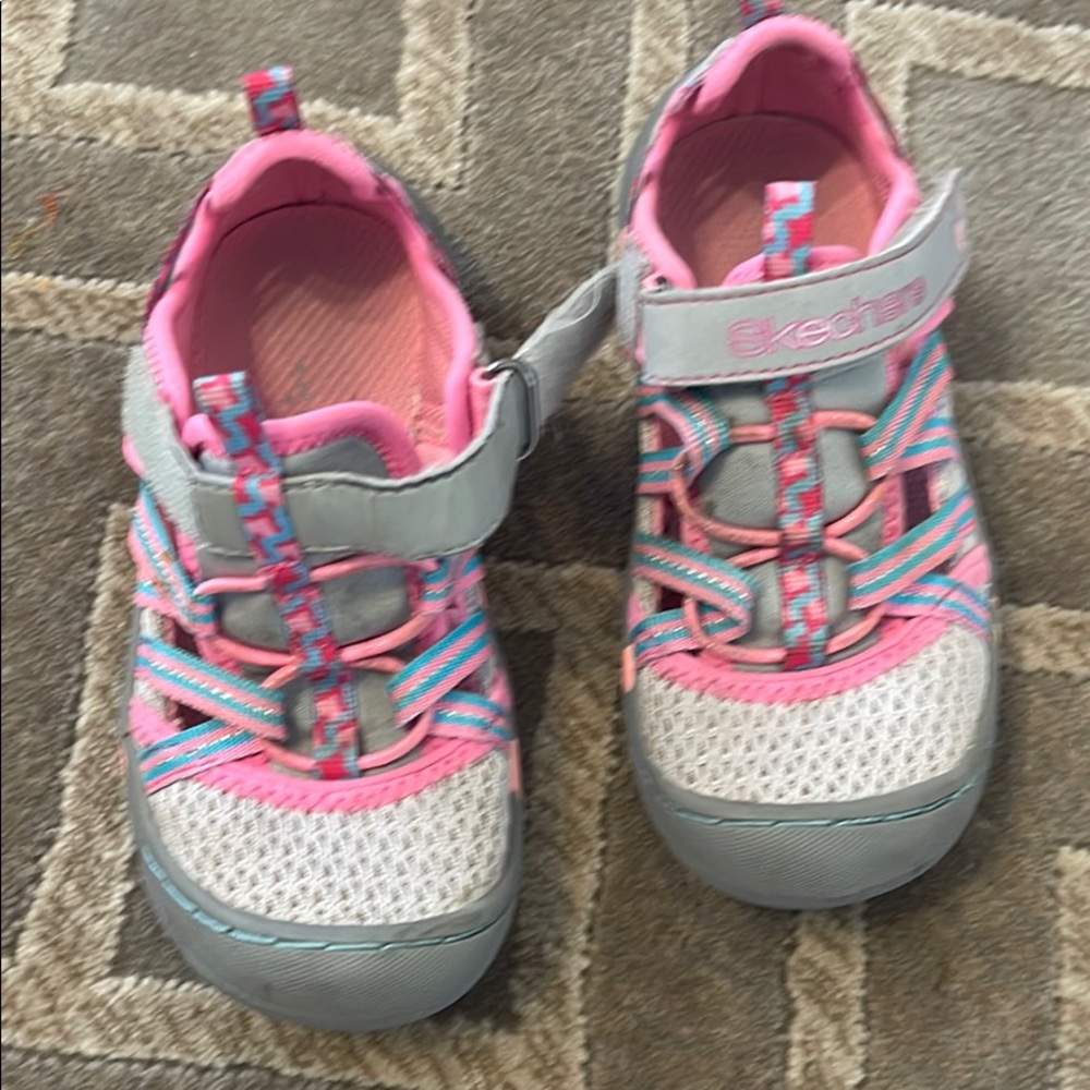 Girl shoes